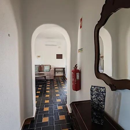 6 Mourisca - Casas & Papeis Apartamento *